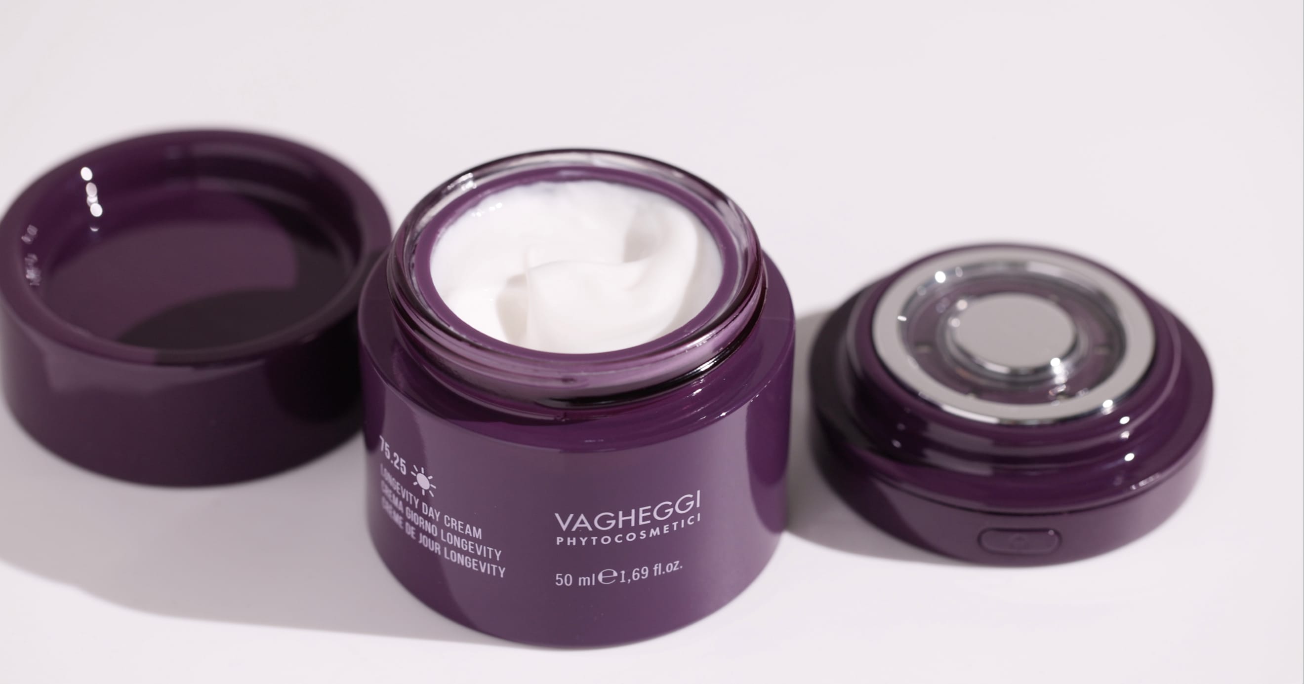 Amplifying skincare efficacy with high-tech & sustainable packaging